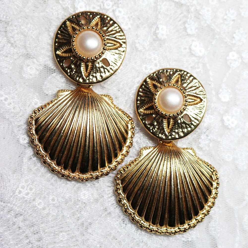 1992 KENNETH JAY LANE for AVON Royal Sea Earrings